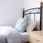 Quarto em Acomodações Particulares Habitación Cardenal 4 *